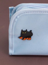 Значок металлический iLikeGift "Puss in Boots"
