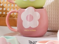 Кружка керамическая «White flower one», red (350 мл)