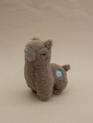 Плюшевый брелок "Fluffy lama", brown (12 см)