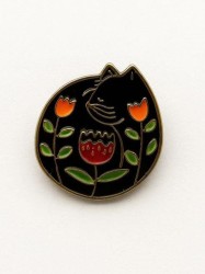 Значок металлический iLikeGift "Black cat flower"