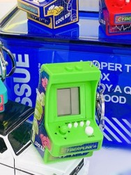 Брелок - игра "Slot machine", green