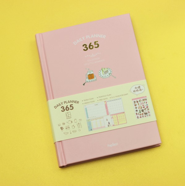 P701 ПЛАННЕР "DAYLY PLANNER 365" иллюстрированный + стикеры (розовый)