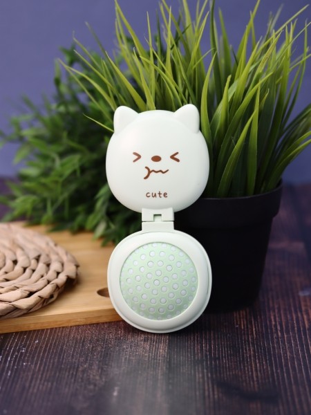 Расческа "Cute cat folding", green 