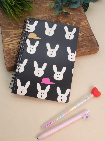 Блокнот на спирали (А5) "Bunny surprised", black (14.5*21) 