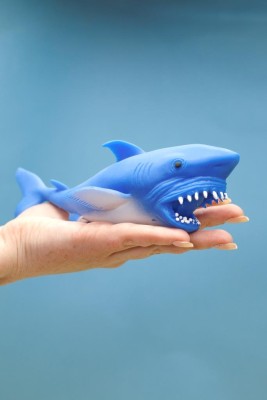 Мялка - антистресс «Stretch shark»