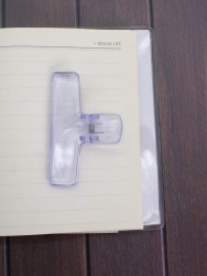 Зажим канцелярский "Transparent", purple (7.6*6.3 см)