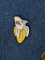 Значок металлический iLikeGift "Banana shark"