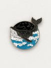 Значок металлический iLikeGift "Whale in the ocean"