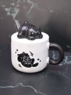 Кружка «Playful cat on the back», black (380 ml)