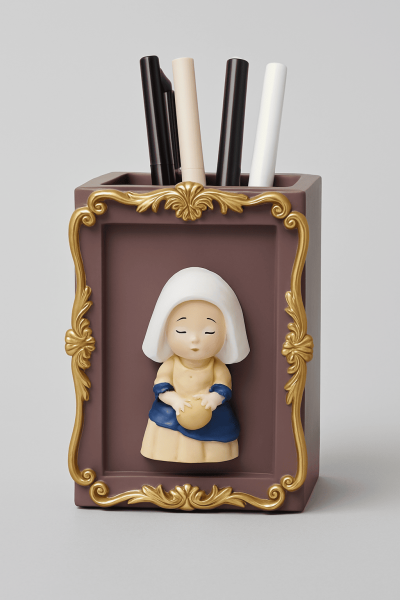 Подставка для канцелярских принадлежностей «Peasant girl», brown 
