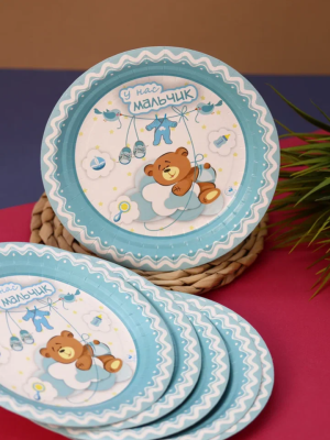 Набор бумажных тарелок 6 шт. С новорожденным "У нас мальчик" (180 мм)
