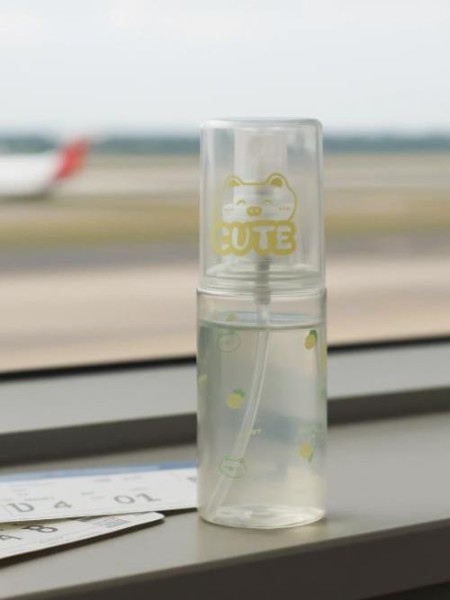 Дорожная бутылочка "Cute pig", yellow (60 ml) 