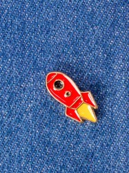 Значок металлический iLikeGift "Rocket"