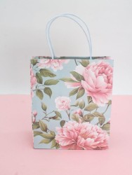Пакет подарочный «Flower hugs», blue-pink (21*25.5*10)